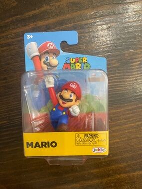 Super Mario- Mario (WITH STAND)